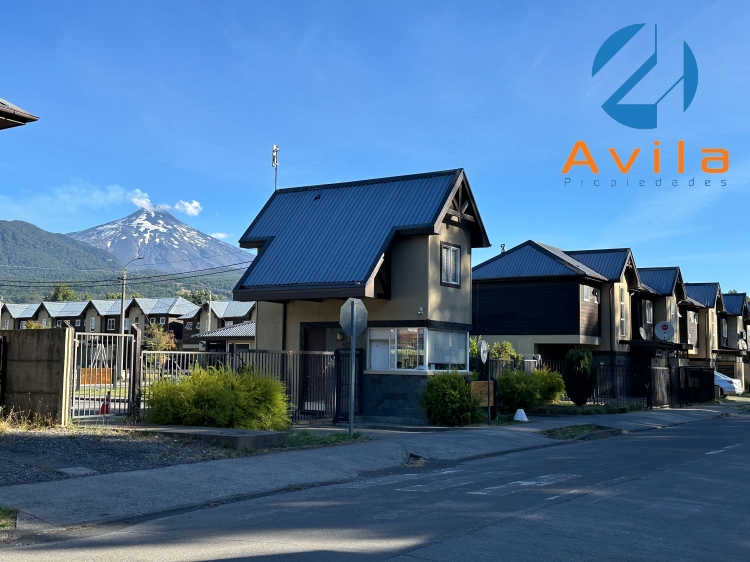 Pucón casa arriendo Mensual 3 dormitorios 3 baños Condominio Los Robles I Cod.ARM136